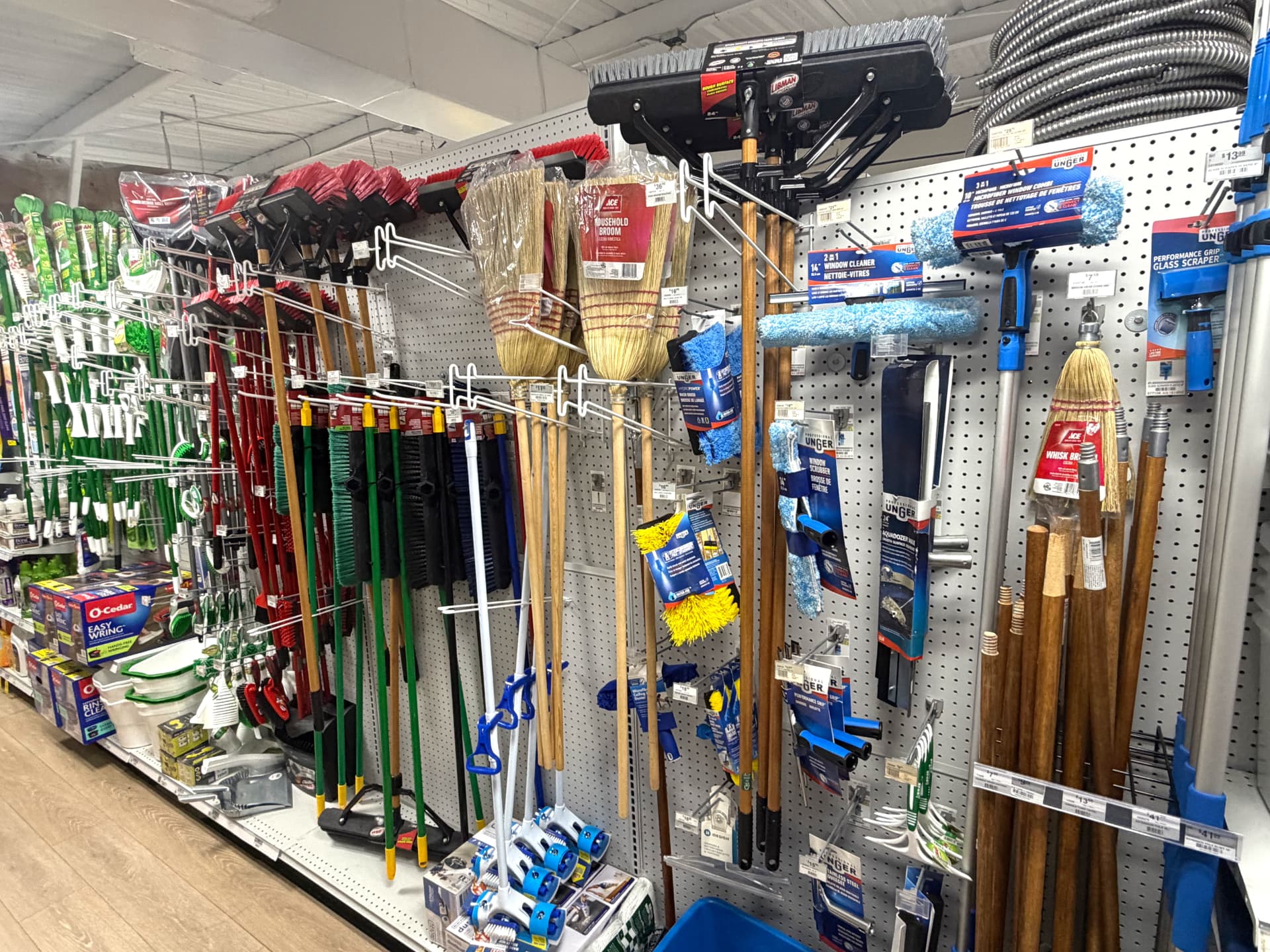 Push brooms, whisk brooms, squeegees and Unger window cleaning tools
